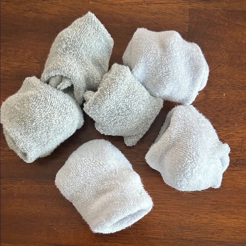 Cozy Infant Socks - White and Gray